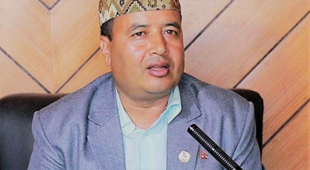 कांग्रेसले धेरै ठाउँमा हार्नेछ : महेश बस्नेत