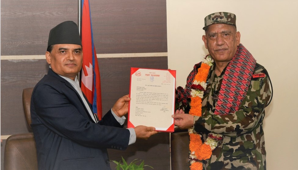 प्रधानसेनापति शर्माले बुझे नियुक्ति पत्र