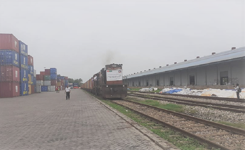 भारतबाट वीरगञ्ज आइपुग्यो पहिलो निजी कार्गो रेल