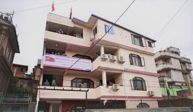 माधव नेपालद्धारा पार्टी केन्द्रीय कार्यालयको उद्‍घाटन, मासिक भाडा ३ लाख