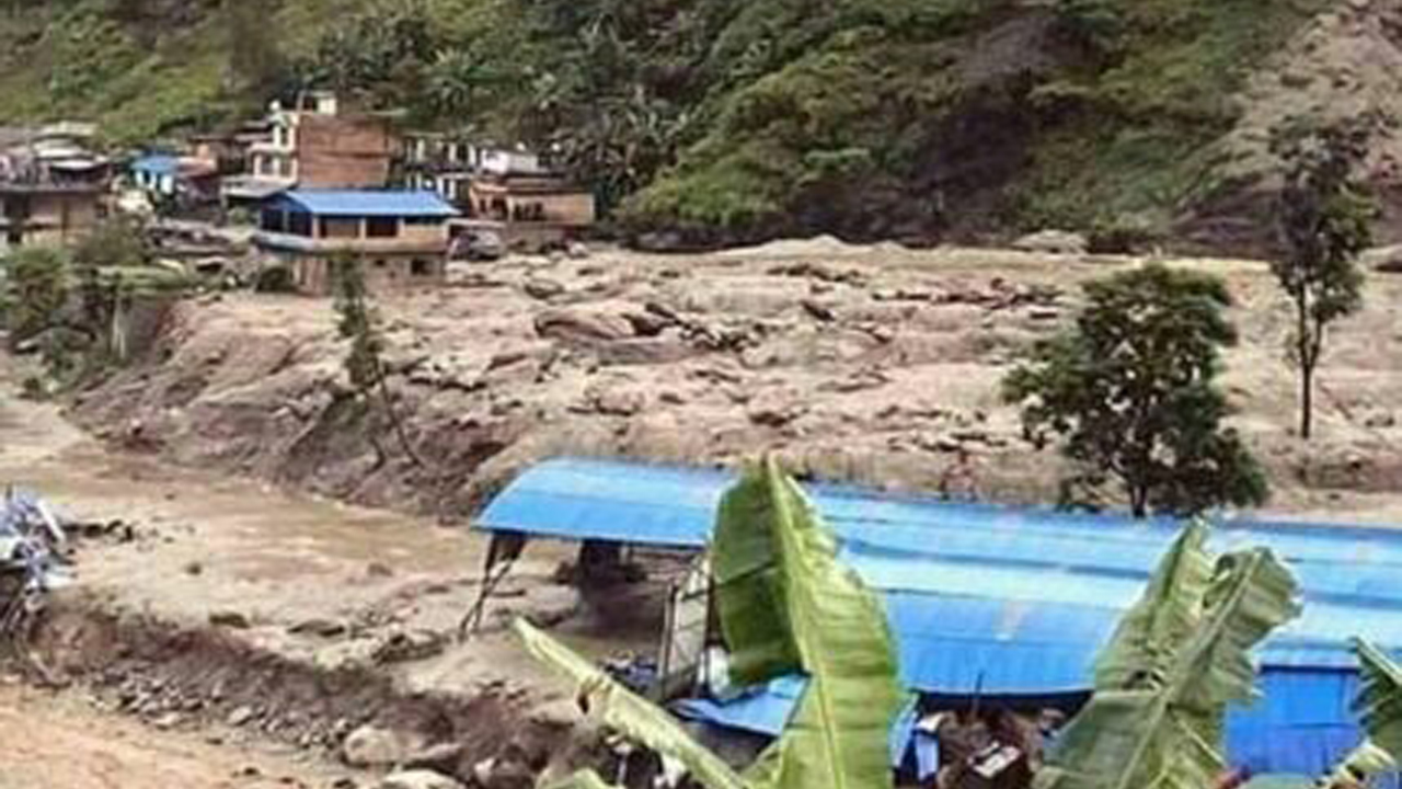 सिन्धुपाल्चोक र नुवाकोटमा पुनर्निर्माणका लागि प्रदेश सरकारले २ करोड दिने