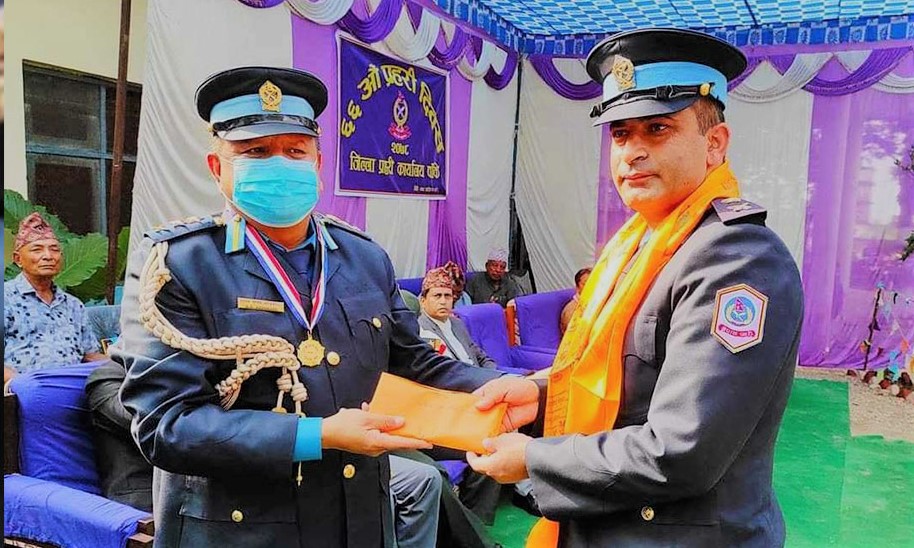 प्रहरी दिवसमा बाँकेका २६ जना प्रहरी पुरस्कृत