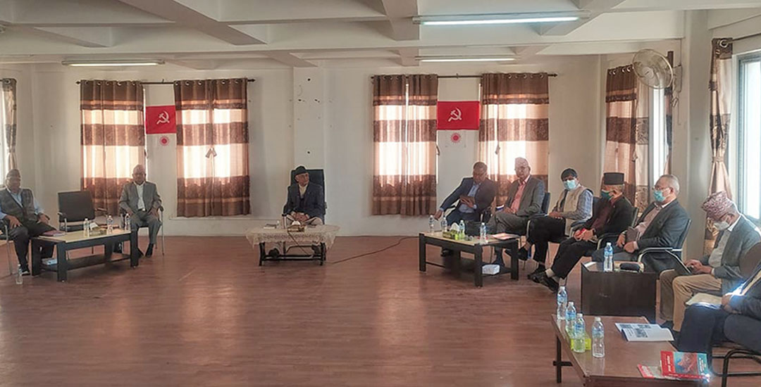 एमाले स्थायी कमिटी बैठक सुरु, ओलीले सम्बोधन गर्दै