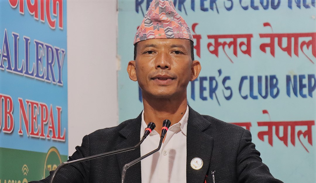 ओलीले १० भाइलाई लखेट्न थाले : चौधरी