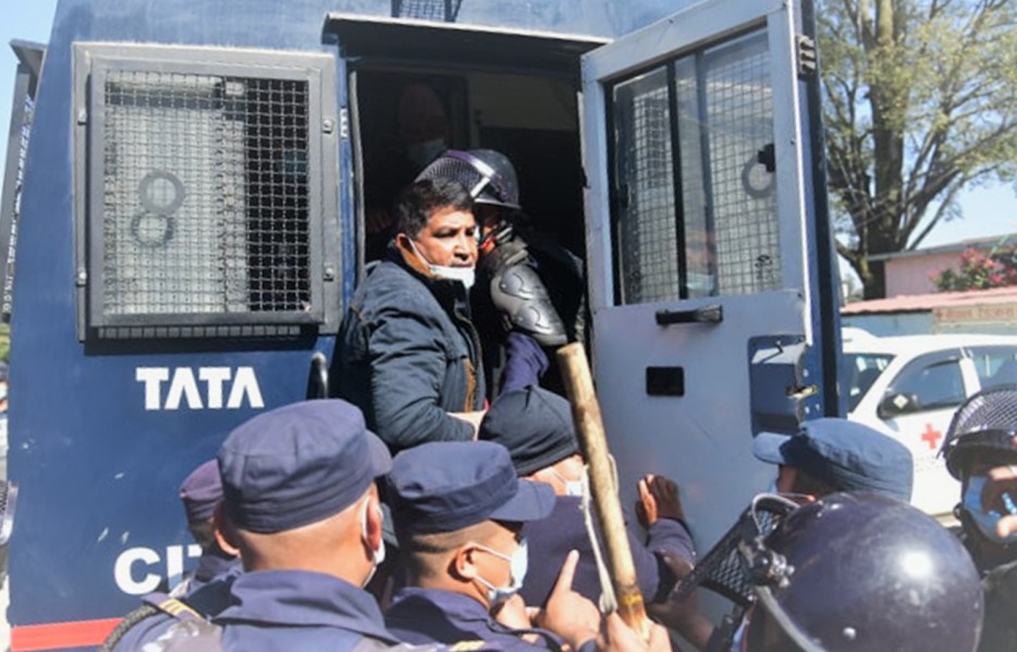 रेडक्रसको विधान महाधिवेशनस्थलमा तोडफोड, ६ जना पक्राउ