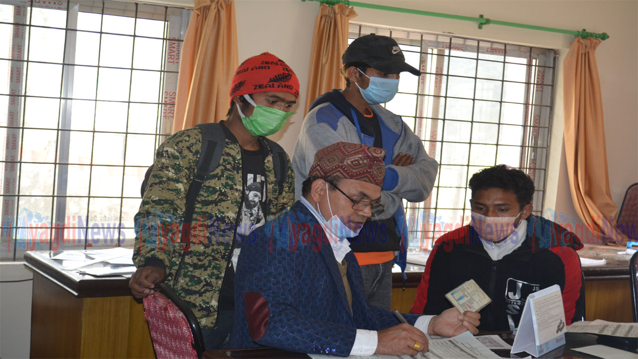 म्याग्दीमा दुई चरणमा तस्विर सहितको मतदाता नामावली सङ्कलन, पाँच गाउँपालिकामा २६ सयबढी मतदाता थपिए