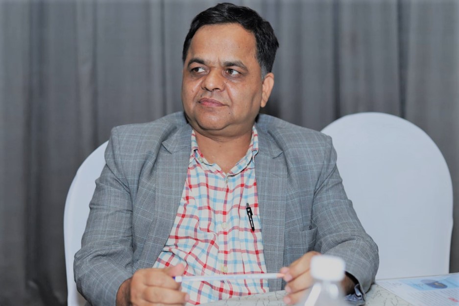 श्रम मन्त्रीको सल्लाहकारमा बस्याल