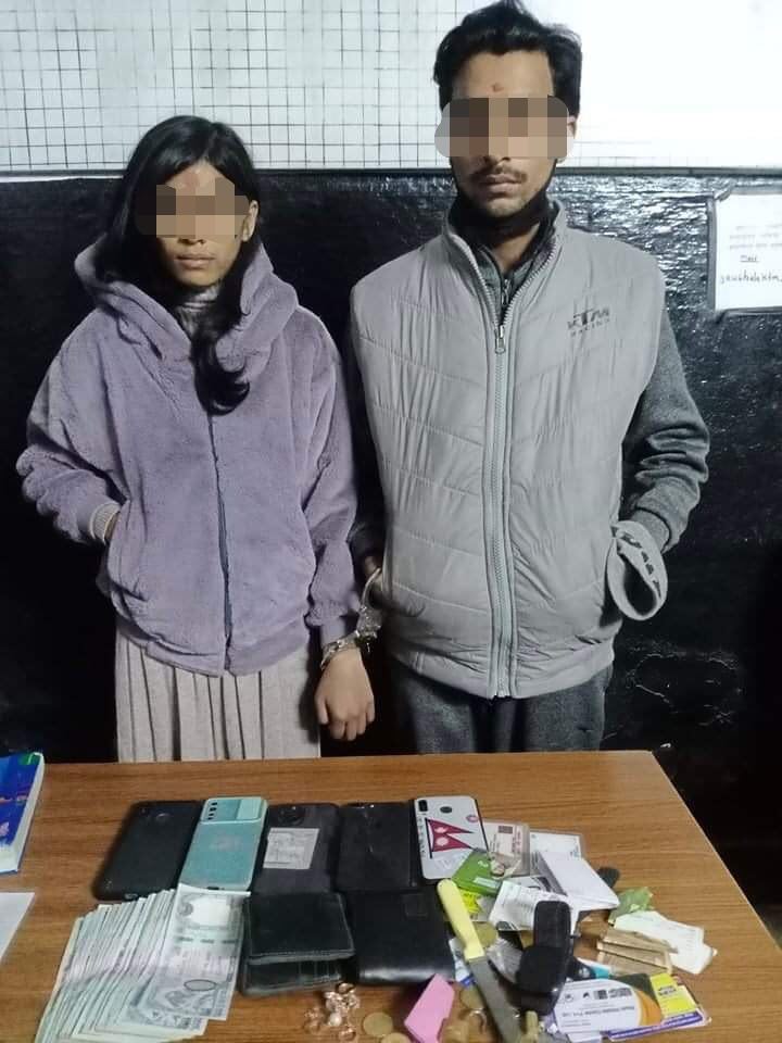 पशुपतिनाथ मन्दिरमा पकेट मार्ने दुई जना पक्राउ