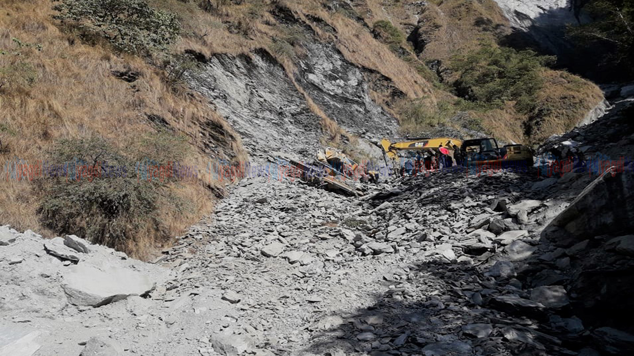 नाकामा खोप कार्ड देखाएर मात्रै प्रवेश