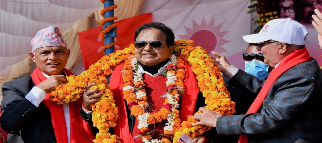 जसपा नेता मंगल गुप्ता एमाले प्रवेश