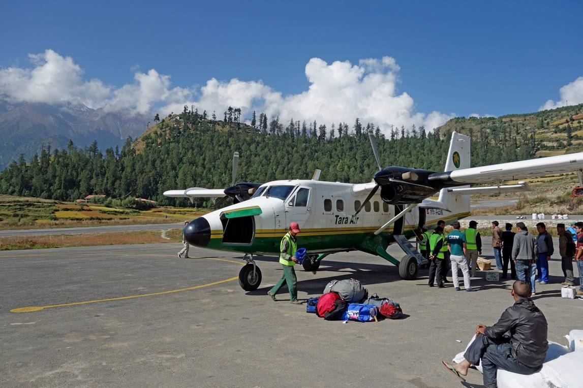 हिमपात र बाक्लो कुहिरोले कर्णालीमा सबै उडान अवरुद्ध