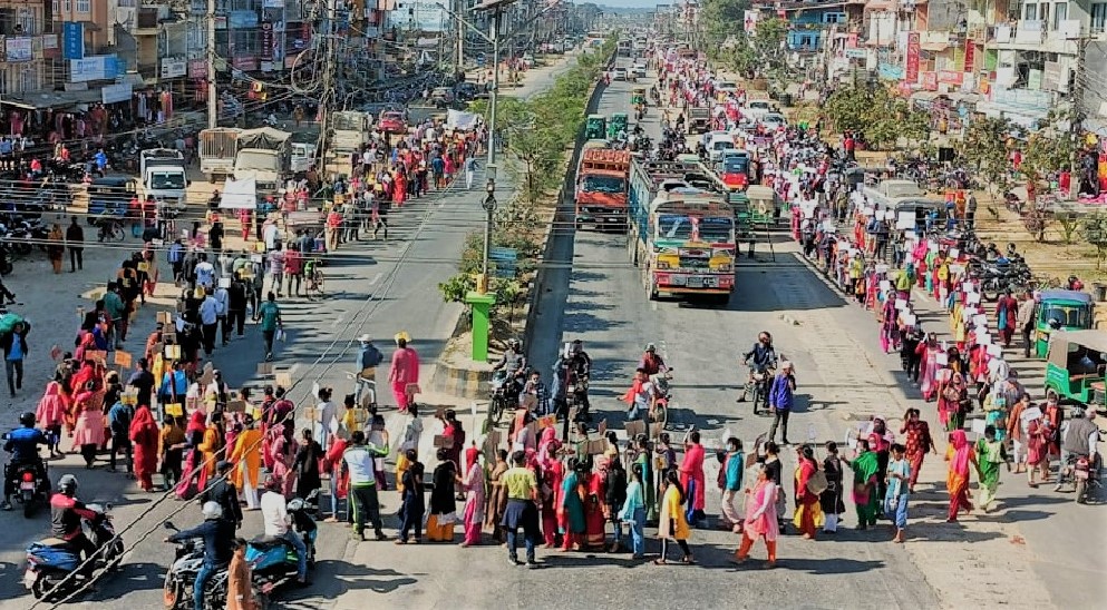 रत्ननगरमा  ‘नो लालपुर्जा, नो भोट’ भन्दै सुकुमबासीद्धारा प्रदर्शन