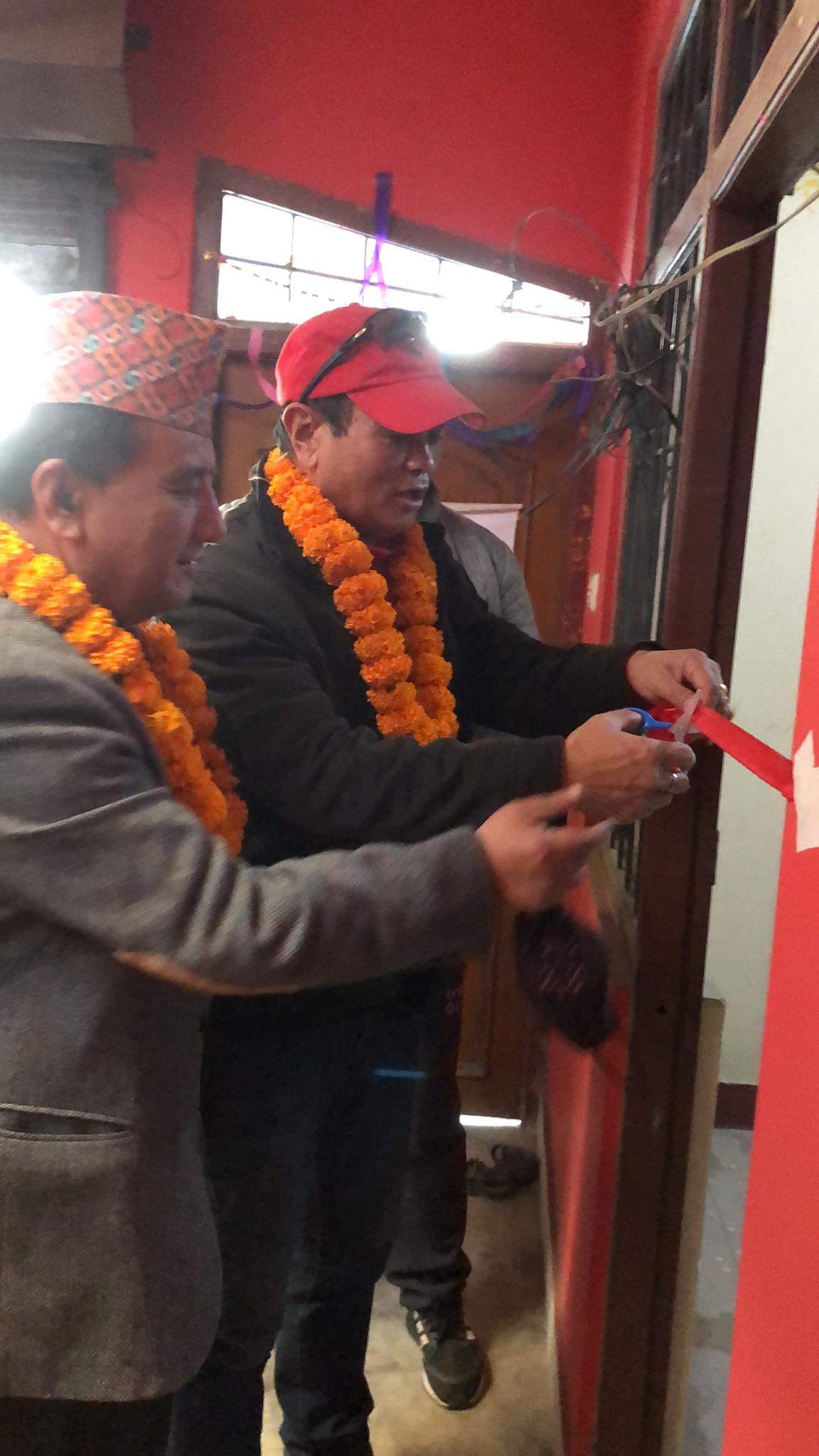 कांग्रेस केन्द्रीय सदस्यमा उम्मेदवारी दिएका बानियाँले खोले सम्पर्क कार्यालय