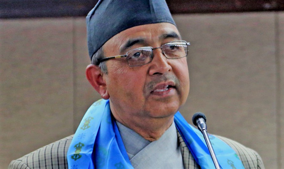 सिपी मैनालीले गरे राजाको तारिफ