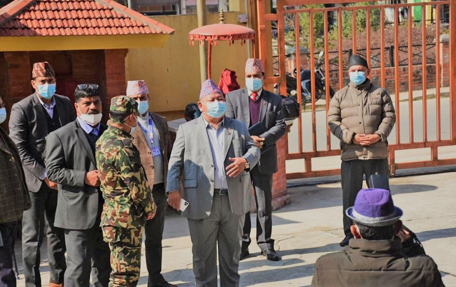 बतासले भाडामा लिएको धर्मशाला निरीक्षण गर्न पुगे मन्त्री आले