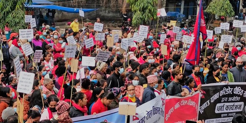 करिडोर निर्माणको काम रोक्न माग गर्दै नाराबाजी