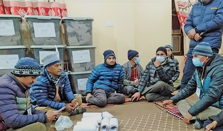 खसेको भन्दा ३१ मत बढी भेटिएपछि एमाले दैलेखको मतगणना स्थगित