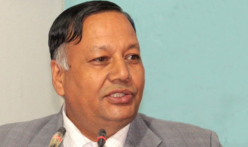 शिक्षक अस्पताल चितवनमा : मन्त्री पौडेल