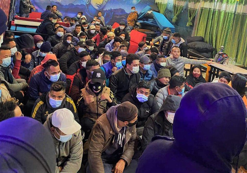 अनलाइन बिङ्गो खेल्ने ७४ जना पक्राउ