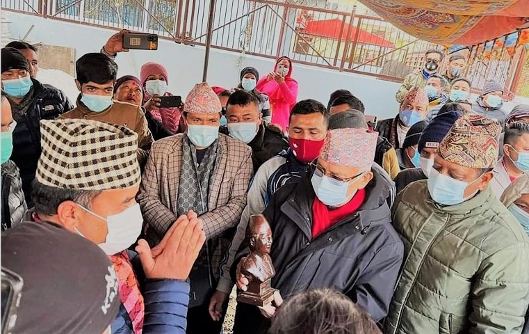कोरोना सङ्क्रमित ओली सार्वजनिक कार्यक्रममा सहभागी
