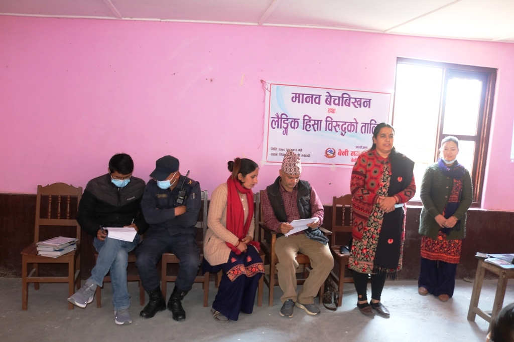 सिङ्गाका ज्येष्ठनागरिकलाई न्यानो कपडा वितरण तथा मानव बेचबिखन एवं लैङ्गिक हिंसाविरुद्धको तालिम सञ्चालन (तस्बिरहरु)