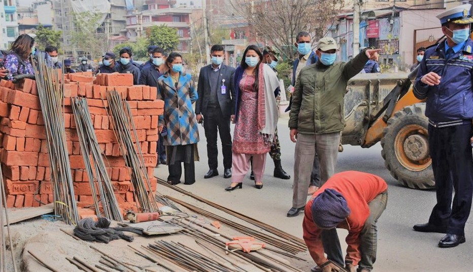मन्त्री झाँक्रीद्धारा धोविखोला करिडोर सडक अतिक्रमणको अनुगमन