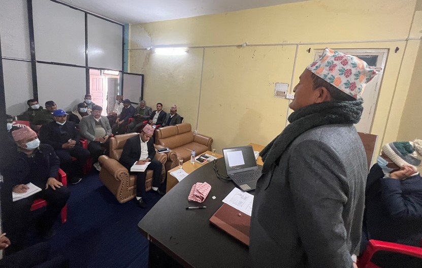 प्रत्येक महिना प्रगति विवरण पेस गर्न मन्त्री सिंहको निर्देशन
