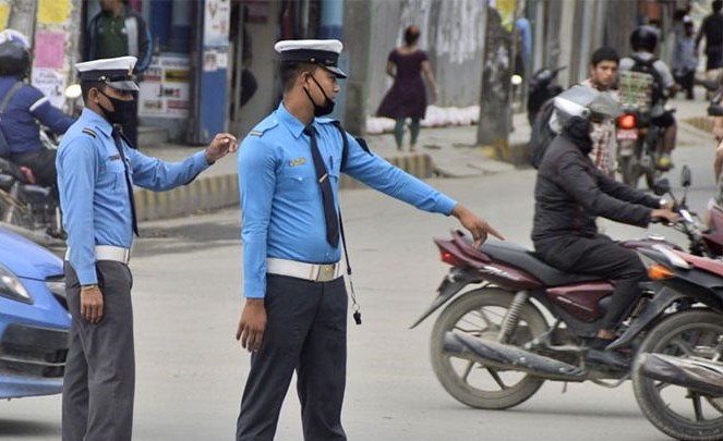 उपत्यकामा एकैदिन १७ सयभन्दा बढी सवारी चालकमाथि कारवाही