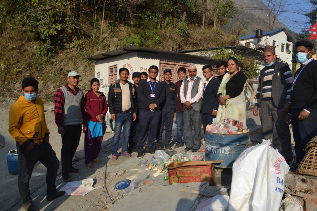 दरबाङ बजार अनुगमन (तस्बिरहरु)