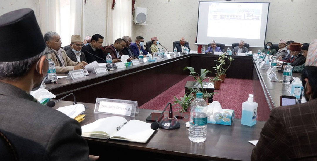 निर्वाचन आयोग र दलहरुबीच छलफल जारी