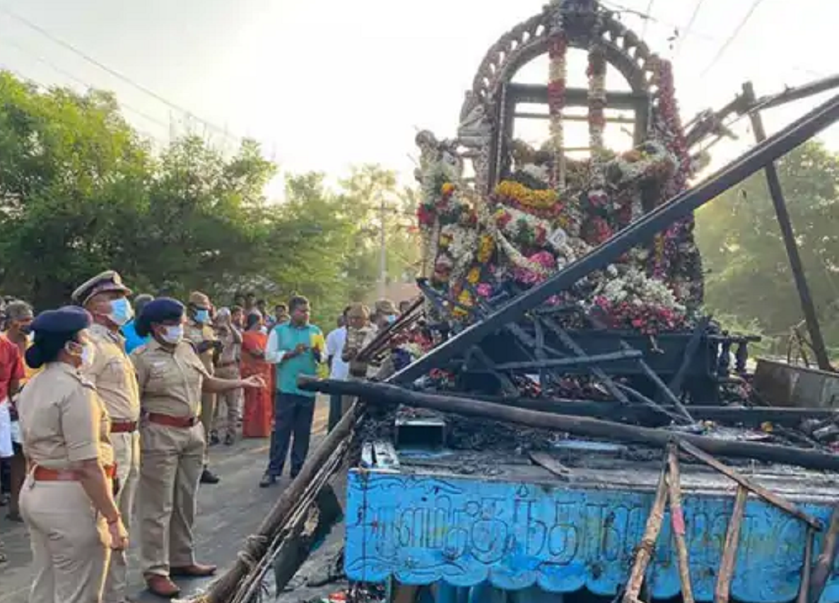 भारतमा रथ यात्राका क्रममा करेन्ट लागेर ११ जनाको मृत्यु