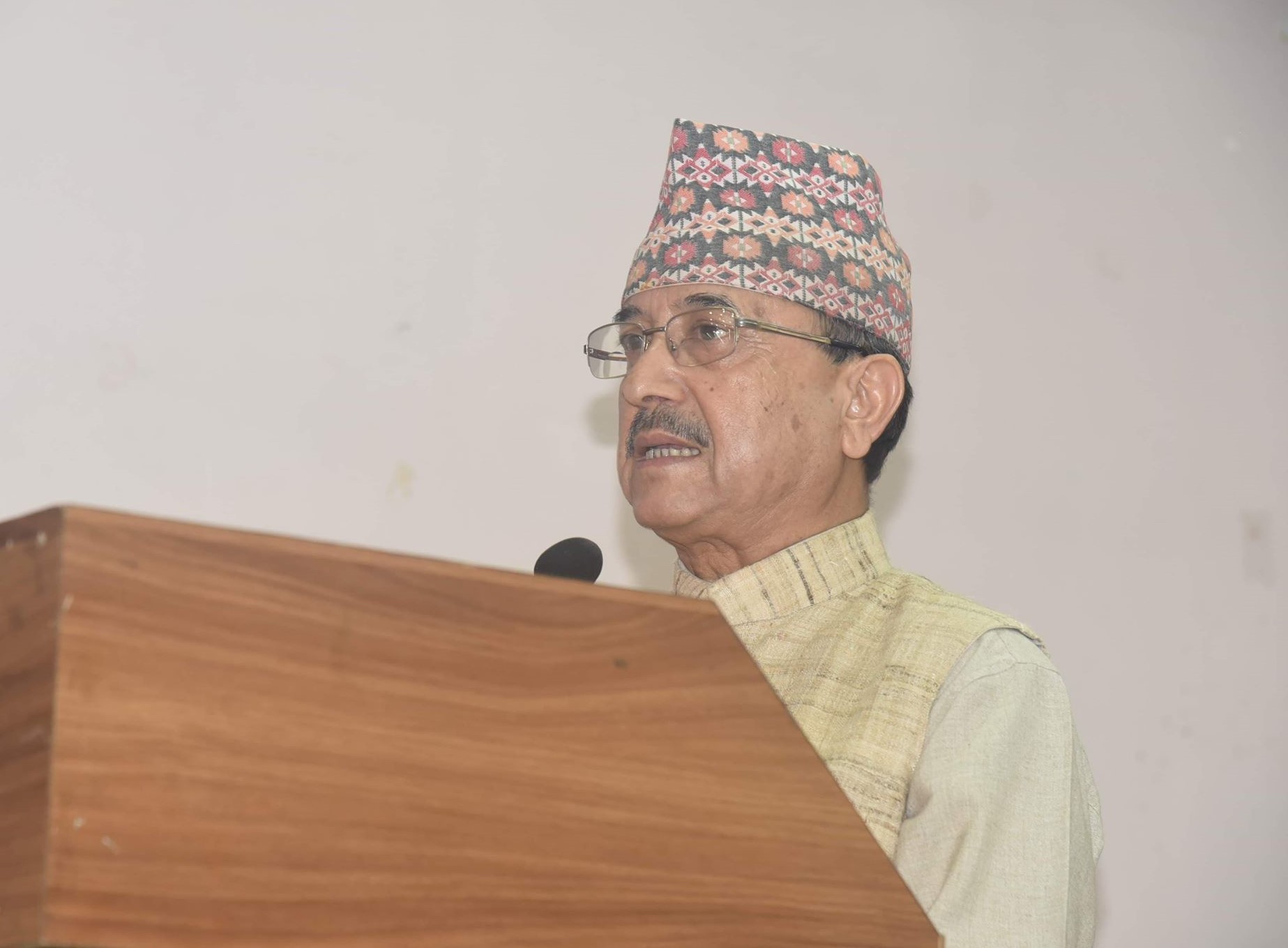काँग्रेसको कार्यबाहक सभापति खड्का