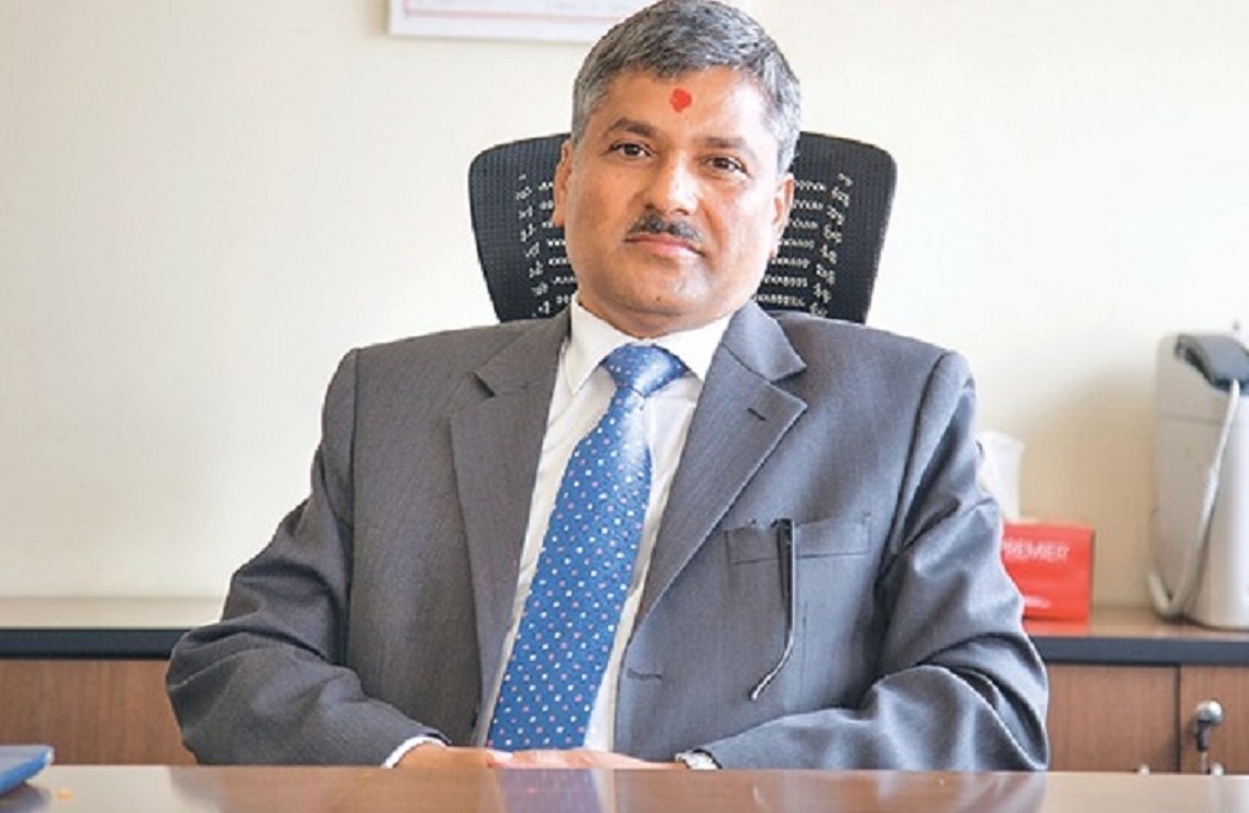 आयात घटाउन नसके अर्थतन्त्रमा थप चुनौती : गर्भनर अधिकारी