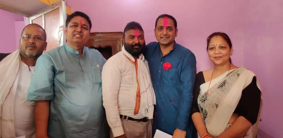 मेयरको टिकट नपाएपछि एमाले त्यागेर माओवादी प्रवेश गरे युवासंघ महोत्तरीका इञ्चार्ज