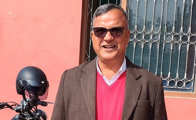एमालेमा नै फर्किए श्रीधर पोखरेल