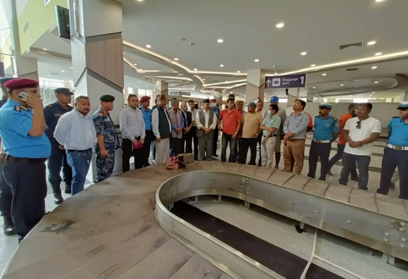 गृहमन्त्री खाणद्वारा गौतमबुद्ध अन्तर्राष्ट्रिय विमानस्थलको निरीक्षण