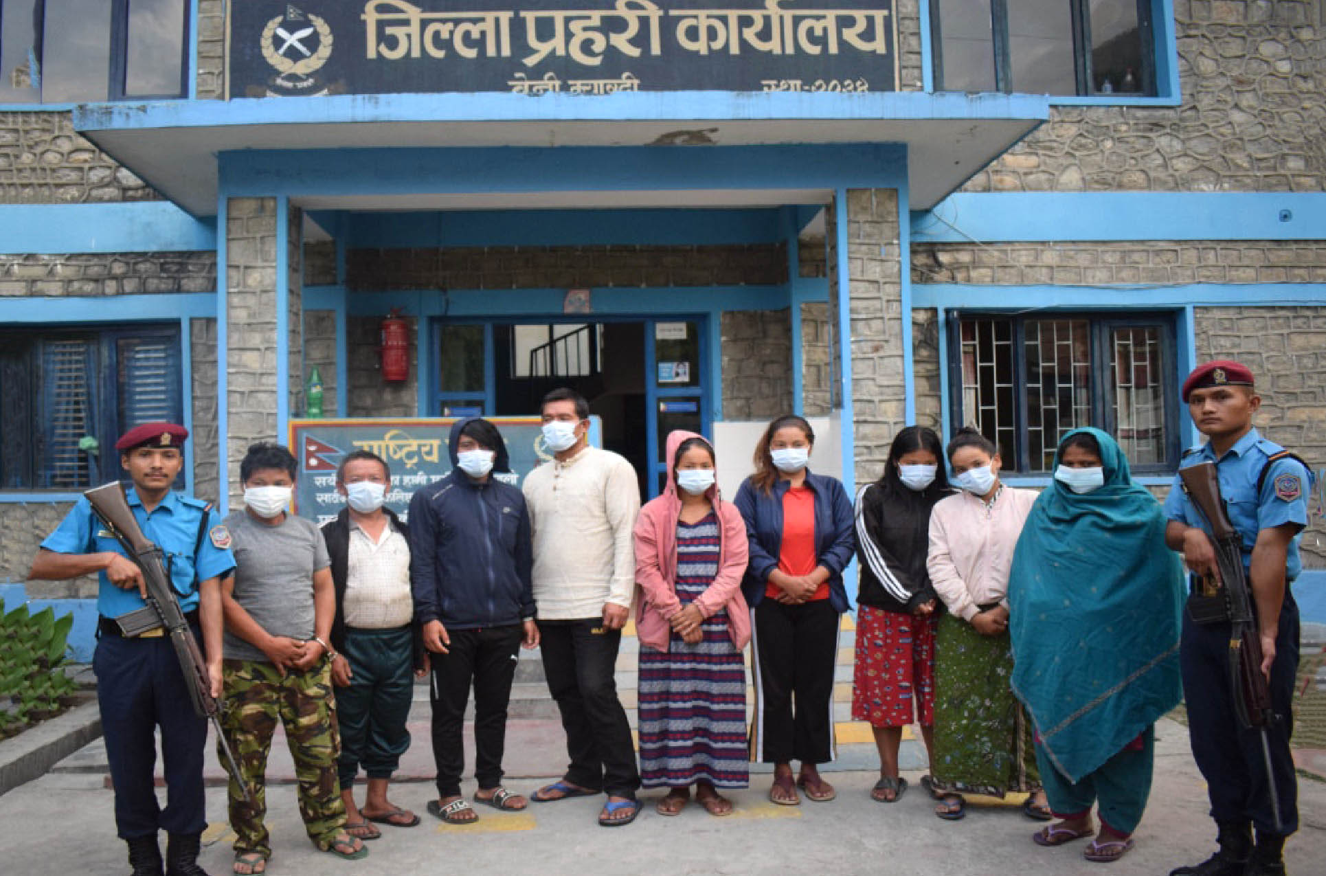 म्याग्दी दुखुमा गोरु काट्दै गरेको अवस्थामा ९ जना पक्राउ