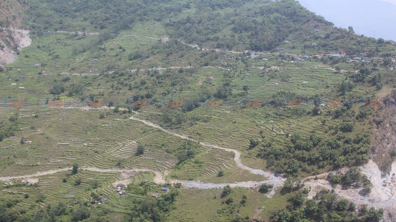 दुर्गम खाम्लामा सडक पुग्यो