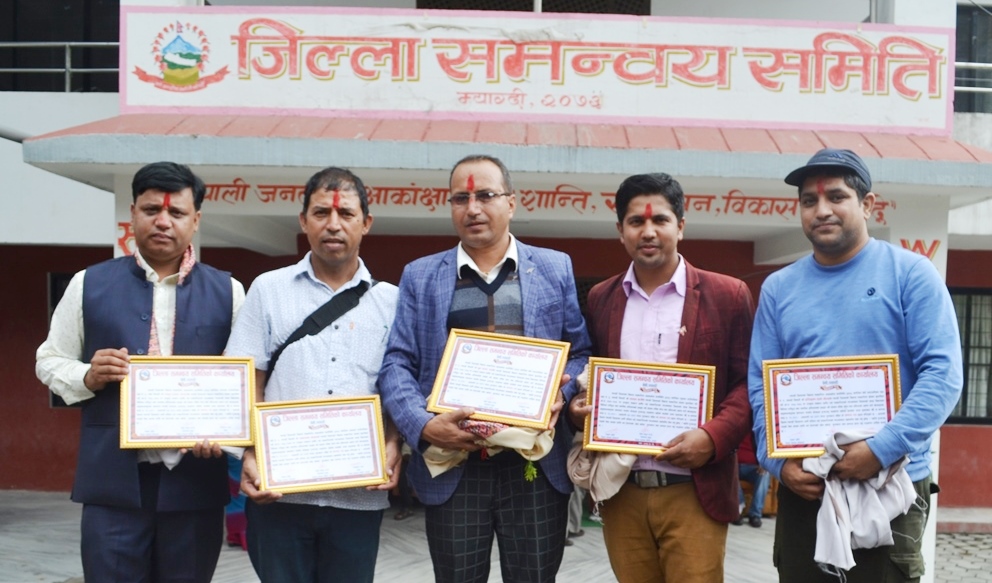 म्याग्दीका पाँच जना पत्रकार पुरस्कृत (फोटो फिचर)