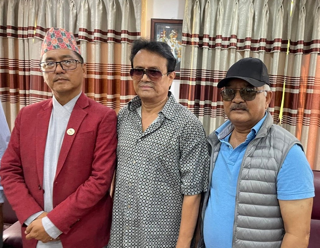 राप्रपामै फर्किए उद्धव र चन्द्रबहादुर
