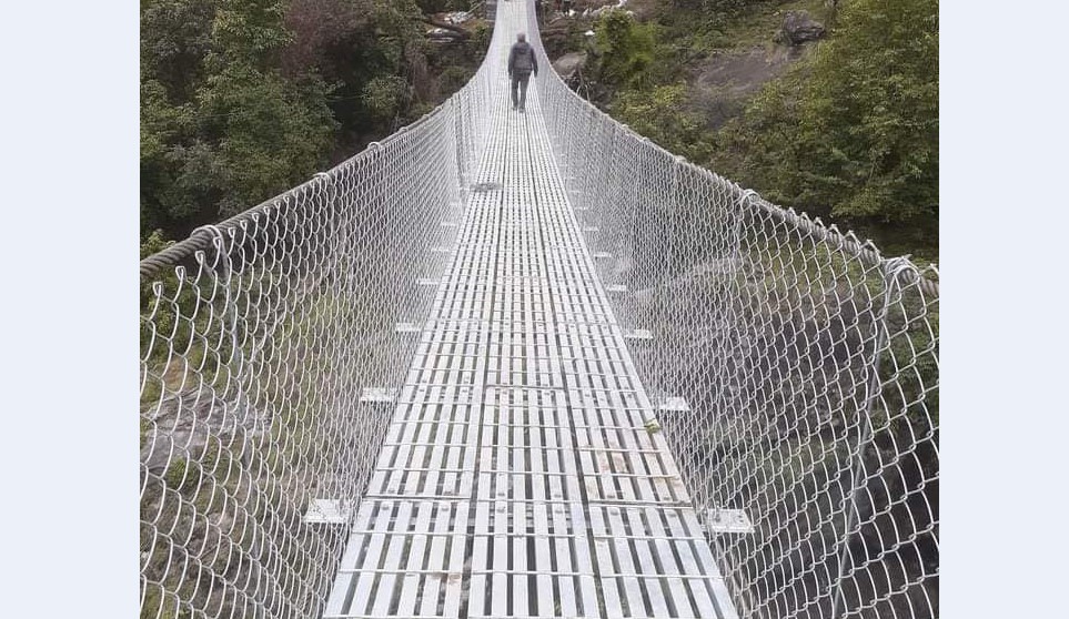 अब तुइनमा झुण्डिएर मेलम्ची खोला तर्नु पर्दैन