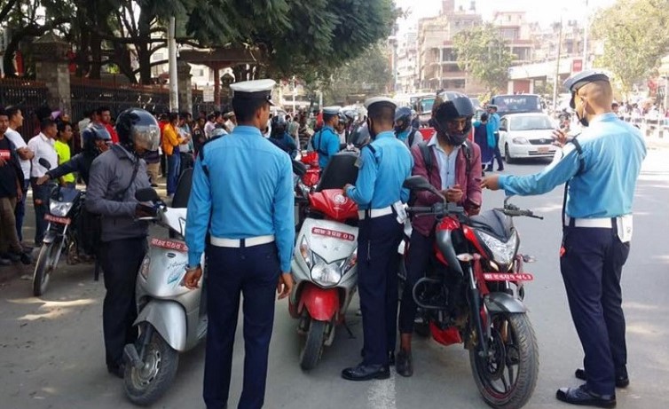 काठमाडौं उपत्यकामा एकैदिन १८ सय १७ जना सवारी चालकमाथि कारवाही
