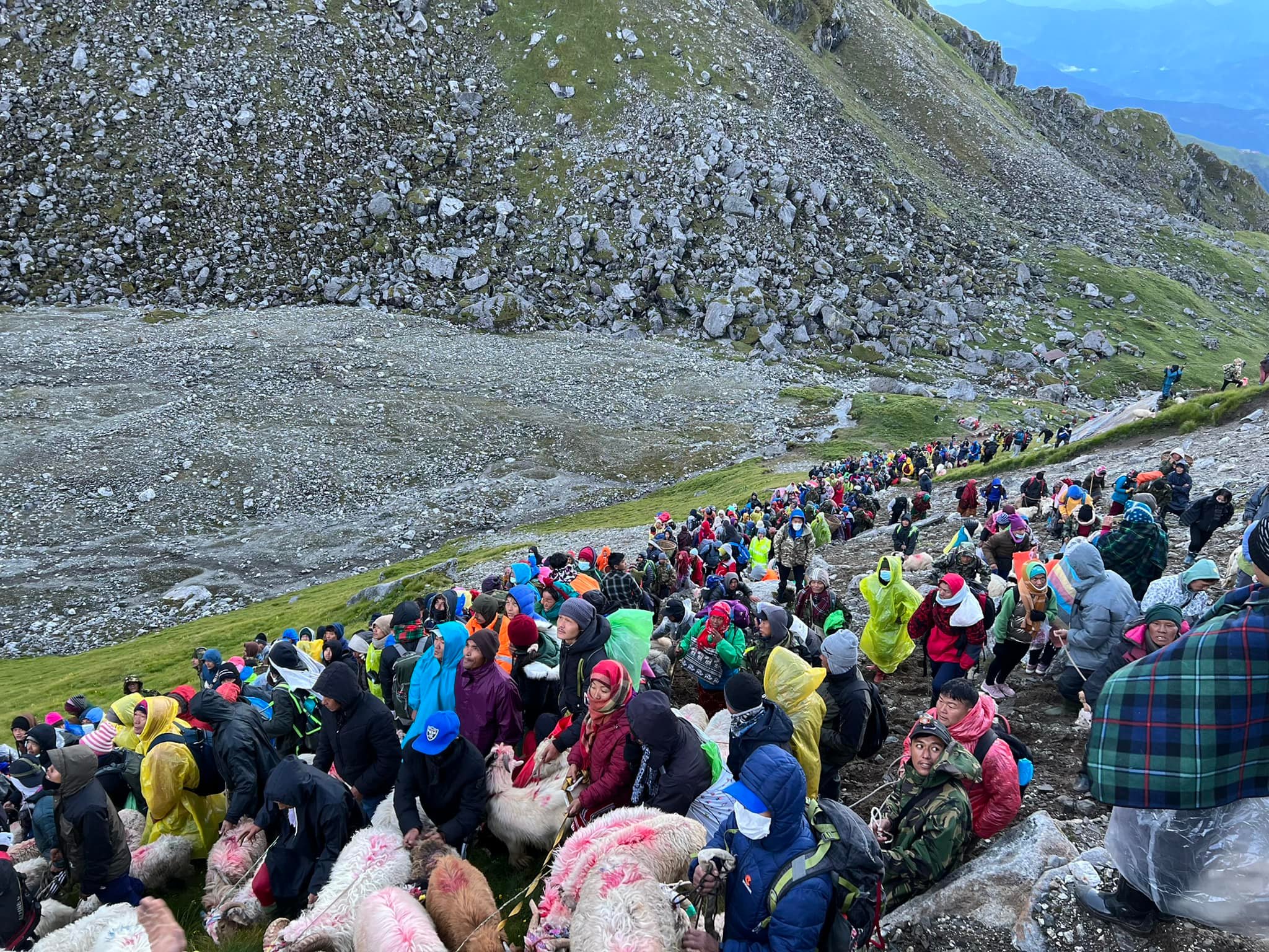 जनैपूर्णिमा अवसरमा खयर भारानी (फोटो फिचर)