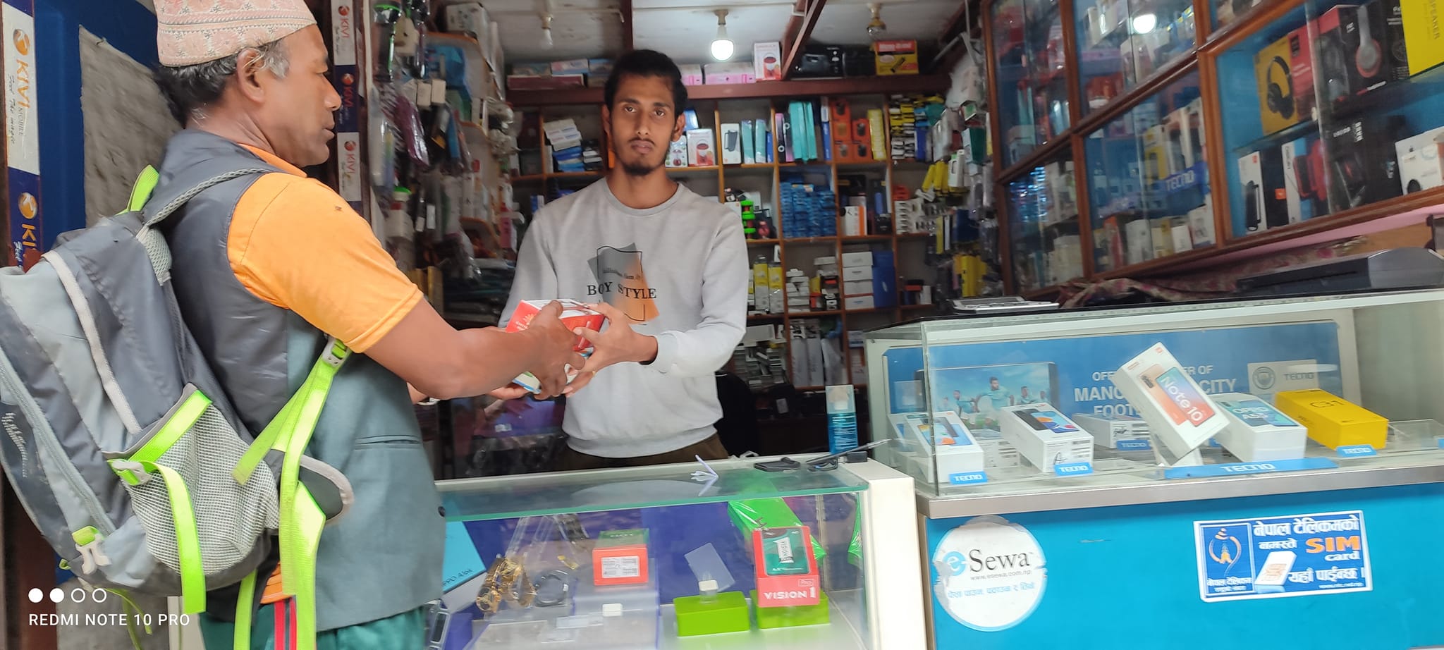 आगलागी पीडित परिवारलाई लायन्स क्लब अफ म्याग्दी दरबाङको खाद्यान्न राहत सामग्री सहयोग