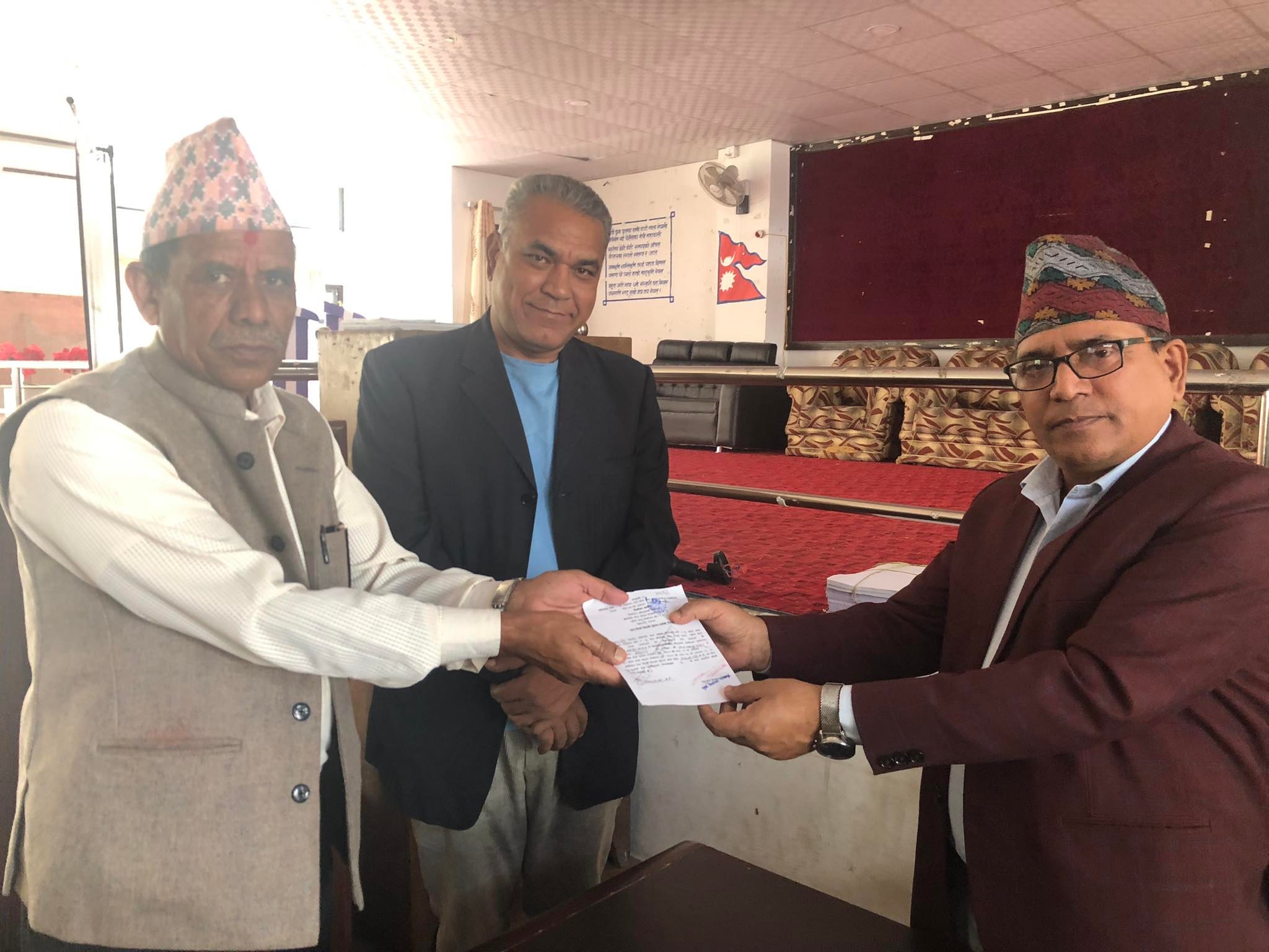 कांग्रेस नेता महतले स्वतन्त्र उम्मेद्वारी फिर्ता गरेर गठबन्धनका उम्मेद्वारलाई सघाउने घोषणा