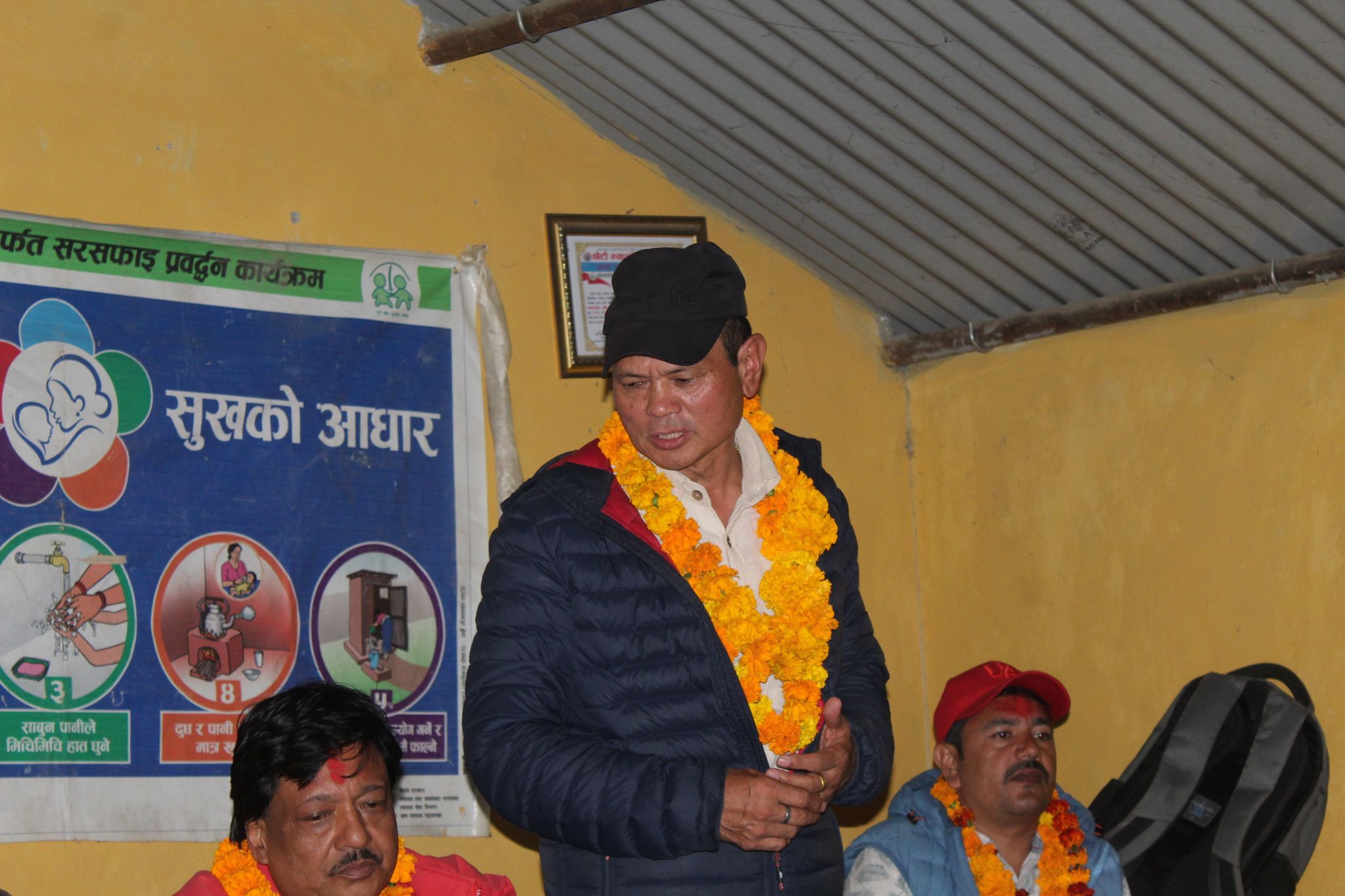 गठवन्धनका उम्मेदवार जनताको घरदैलोमा