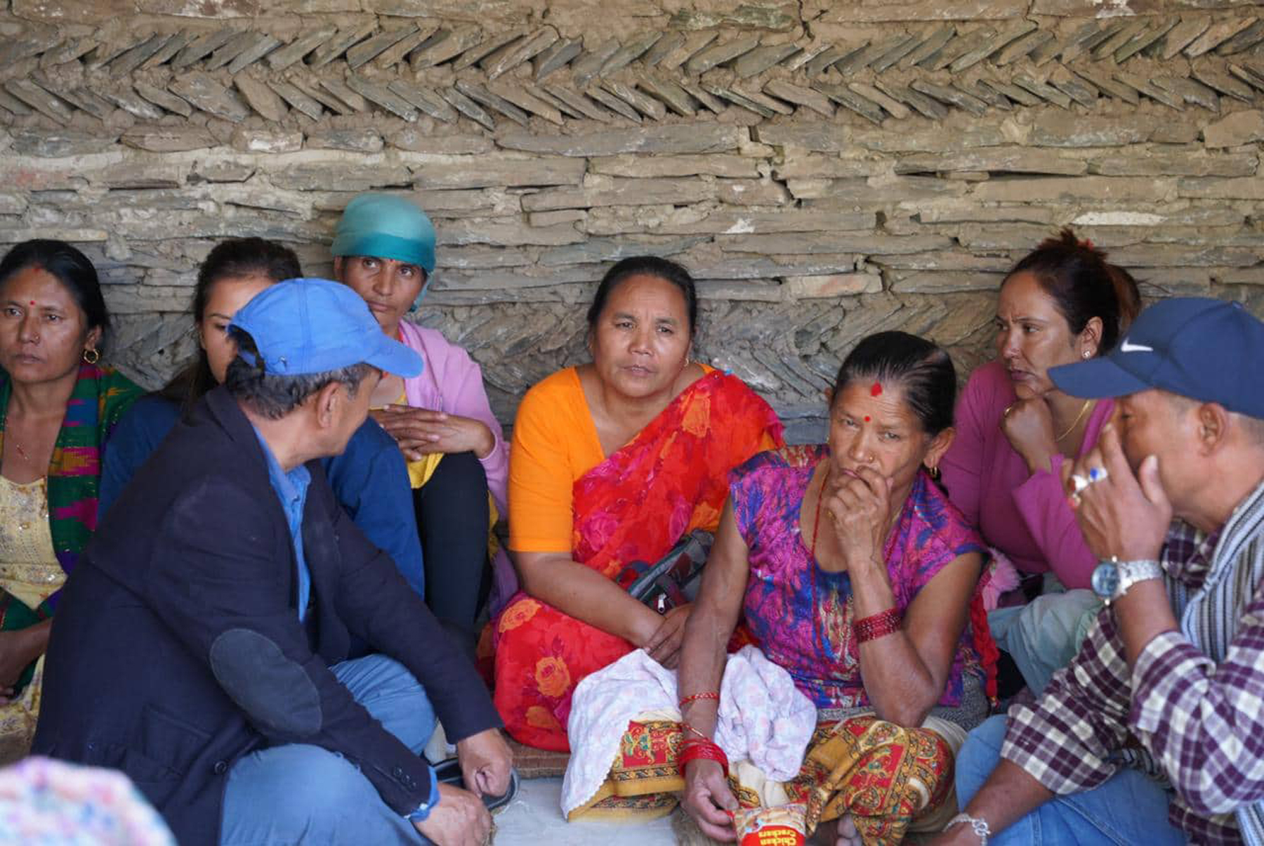 एमाले म्याग्दीको मंगलामा घरदैलो तथा मतदाता भेटघाट