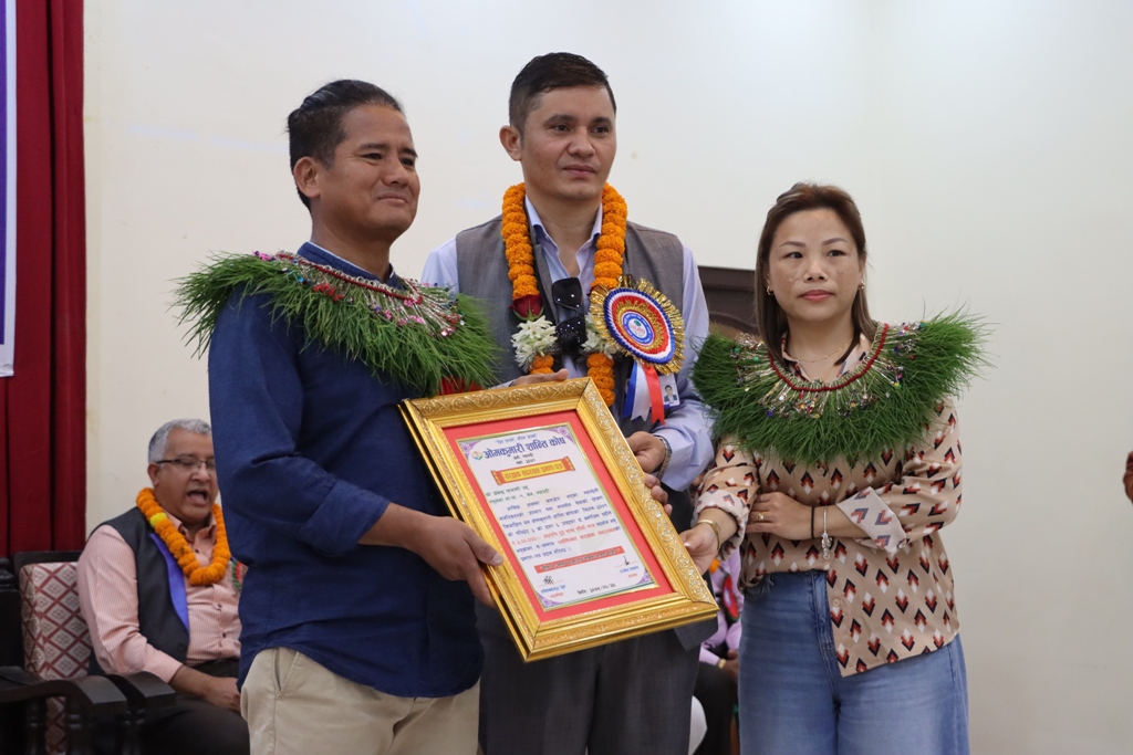 गरिब तथा विपन्नको उपचारका लागि मोना हङकङद्धारा ४० लाख रुपैयाँ बढी सहयोग (फोटो/भिडियो)