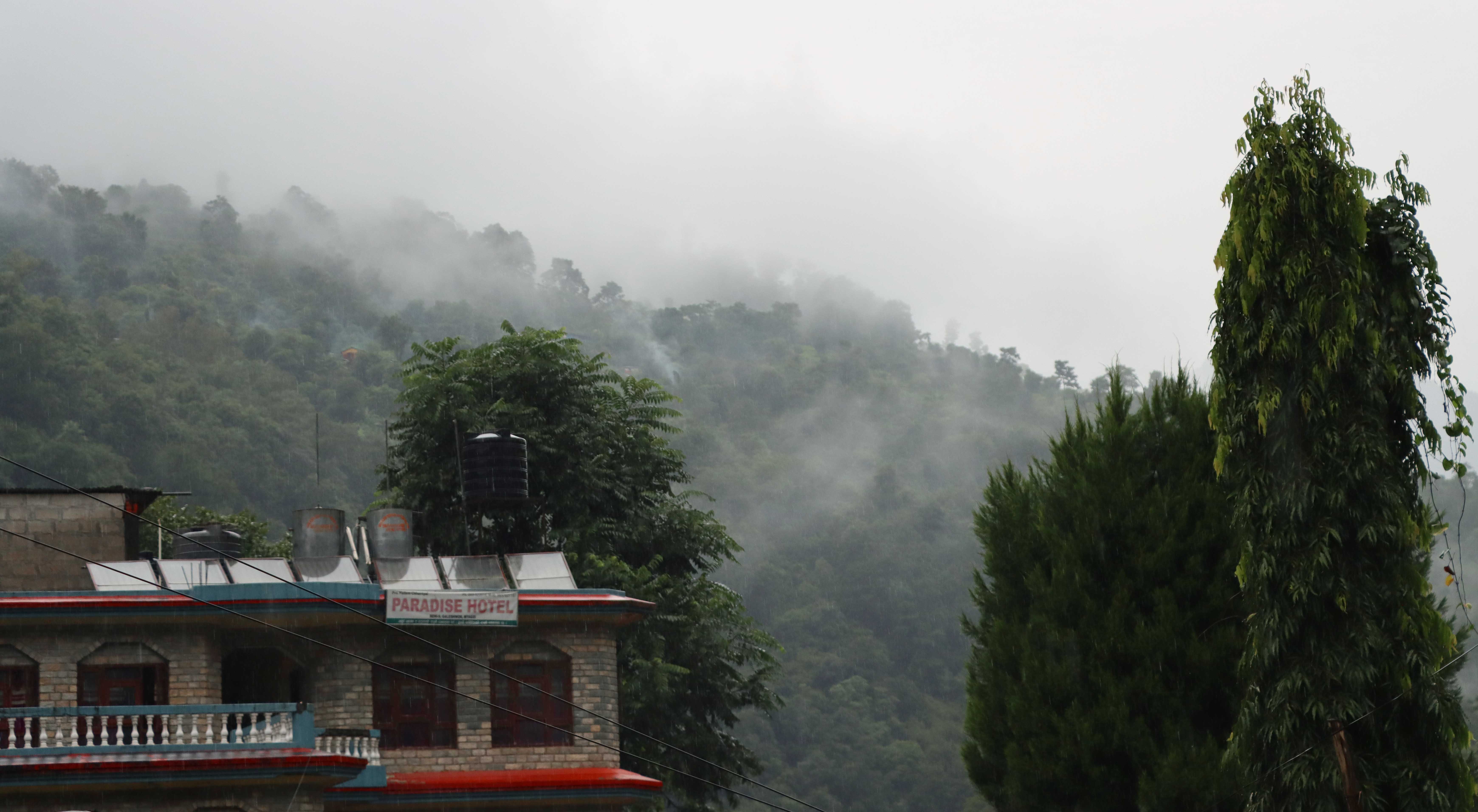 पूर्वमा हल्का र पश्चिममा भारी वर्षा : सचेत रहन आग्रह