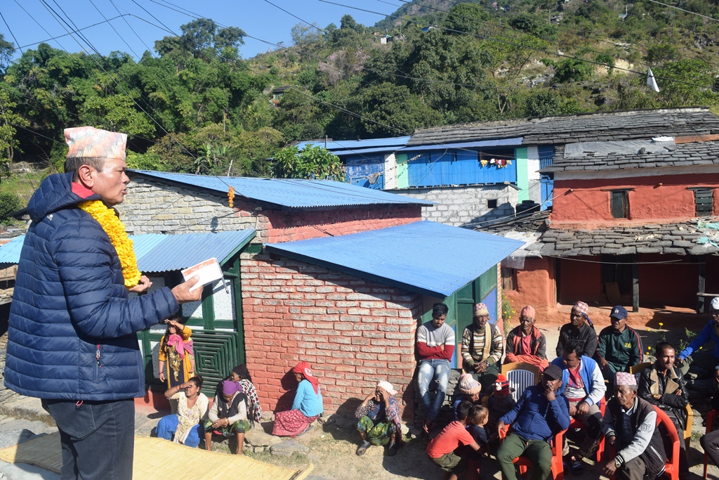 रघुगंगा गाउँपालिका–३ मा बाम लोकतान्त्रिक गठबन्धनको घरदैलो (तस्बिर सहित)